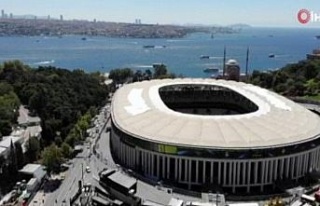 Beşiktaş-Fenerbahçe derbisi öncesi satırla stadın...