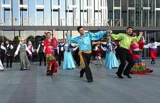 Beyoğlu Kültür Yolu Festivali ilk gününde renkli...