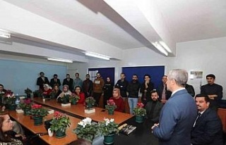 Başkan Mehmet Tahmazoğlu öğretmenleri ziyaret...