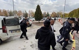 Konya’da hayvana eziyet eden şüpheliler tutuklandı