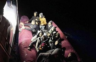 Datça’da 18 düzensiz göçmen kurtarıldı