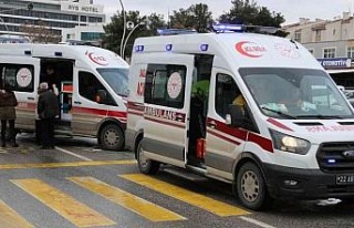 Edirne’de 3 otomobilin karıştığı kazada iki...