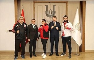 Vali Ayhan, Türkiye 3’üncüsü olan sporcuyu kabul...