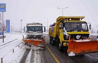 Diyarbakır geneli ekiplerin karla mücadele çalışmaları...