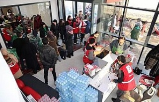 Kızılay Talas Şubesi Bağışları Depremzedelere...