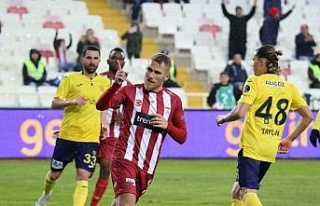 Samu Saiz ligdeki gol sayısını 2 yaptı
