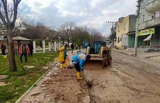 Ümraniye Belediyesi 37 aracıyla deprem bölgesinde...