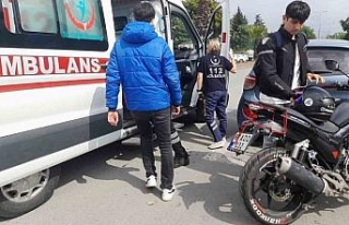 Karadeniz Ereğli’de motosikletle araç çarpıştı:...
