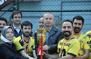 Önder Baydar Eğitimciler Ligi Şampiyonu Ertuğrul...