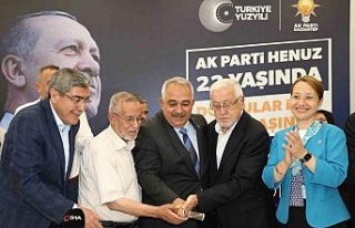 AK Parti Gaziantep’ten örnek kutlama-vefa programı