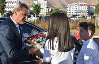 Bitlis Valisi Erol Karaömeroğlu görevine başladı