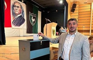 Denizlispor’da Başkan Mehmet Uz güven tazeledi