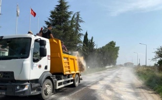 Edirne’de mucur asfalt sıcaktan eridi
