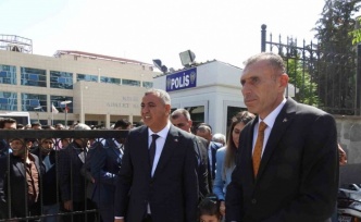 MHP Kilis Milletvekili Mustafa Demir, mazbatasını aldı