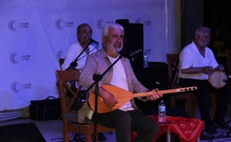 Halk Müziği sanatçısı Esat Kabaklı Çanlılarla buluştu