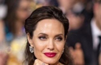 Angelina Jolie setlere dönüyor