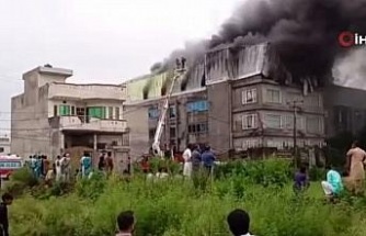 Pakistan’da deri fabrikasında yangın
