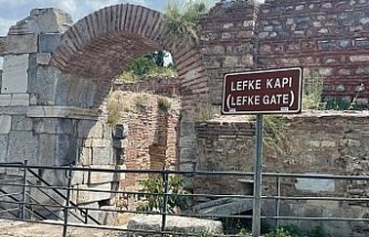 Tarihi Lefke Kapı’daki suyolunda Osmanlı kitabesi bulundu