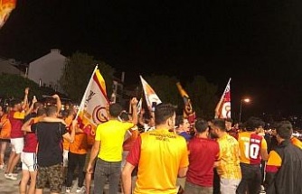 Datça’da Galatasaraylılar şampiyonluğu doyasıya kutladı