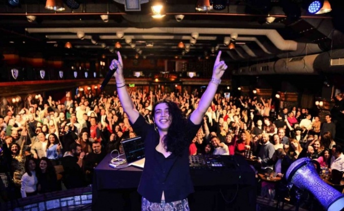 Bursa’da DJ Ai Taş ile 90’lara yolculuk