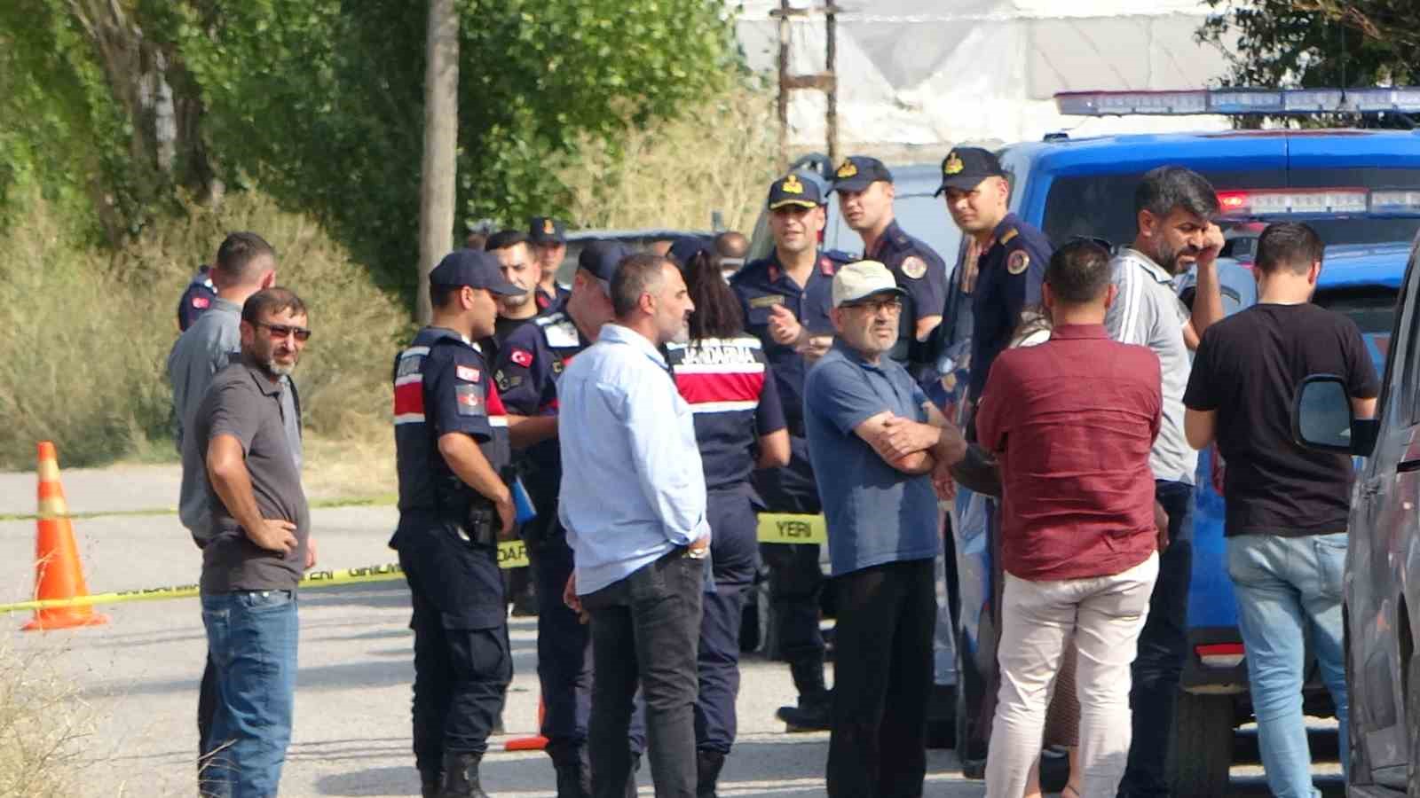 amca-yegen-kavgasi-kanli-bitti-1-olu-1-yarali