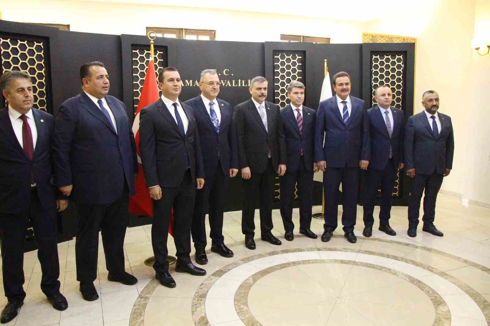 bakan-ciftci-uc-ulkeye-gidecegini-acikladi-organize-suc-orgutleri-peslerini-birakacagimizi-zannetmesin
