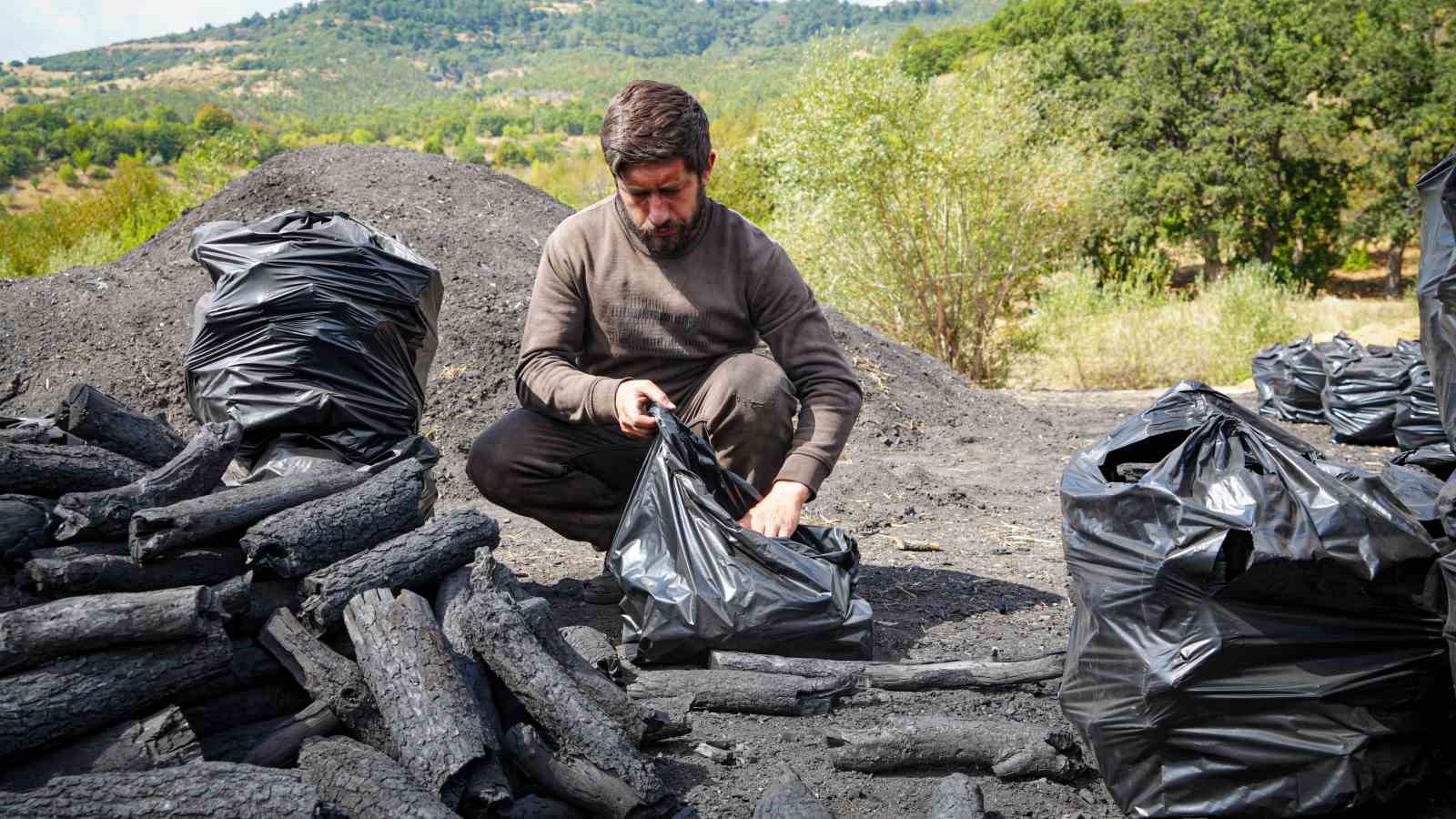 mese-odunundan-mangal-komurune-15-gunluk-zorlu-mesai