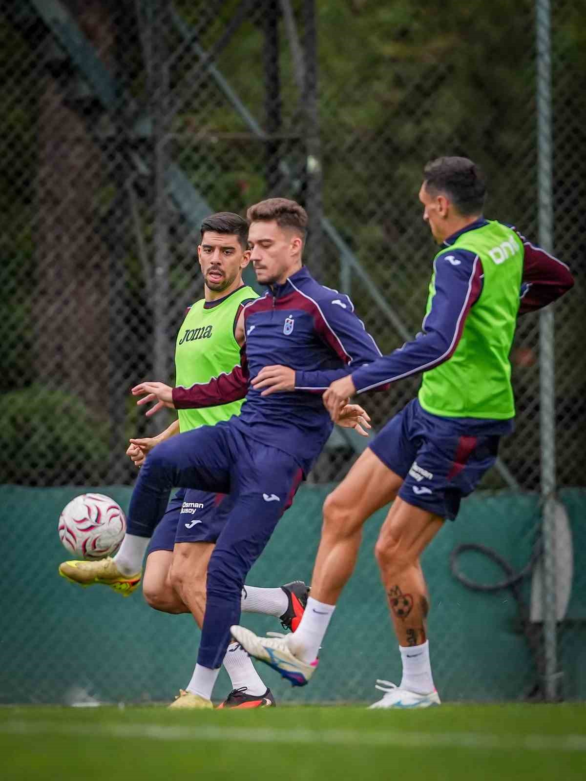 trabzonsporda-galatasaray-maci-oncesi-sevindiren-gelisme